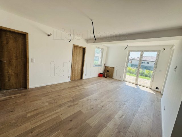 Eladó családi ház, Siófokon 99.5 M Ft, 4 szobás