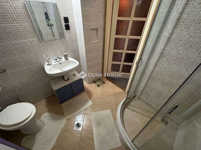 Eladó családi ház, Pilisen 57.9 M Ft, 4 szobás