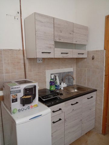 Kiadó téglalakás, albérlet, VII. kerületben, Nefelejcs utcában