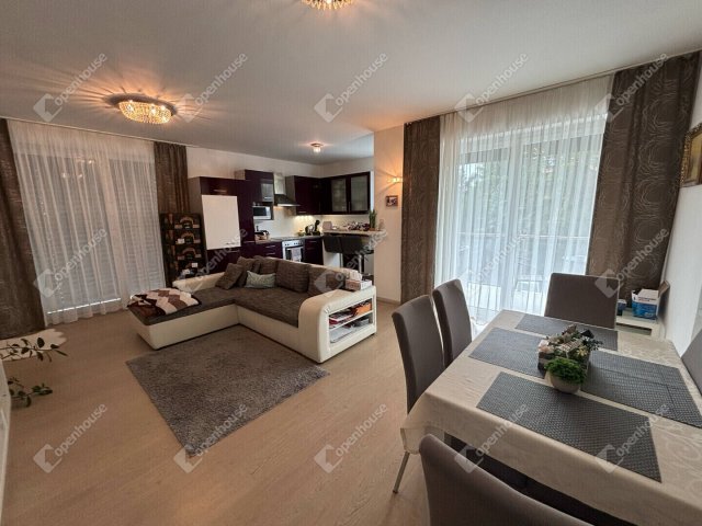 Kiadó téglalakás, albérlet, Győrött 270 E Ft / hó, 3 szobás