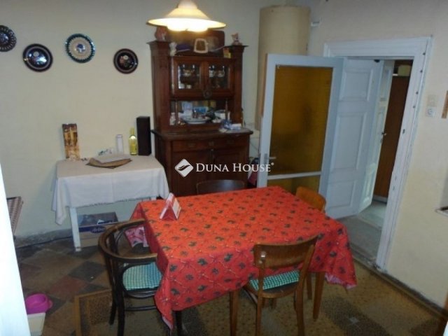 Eladó családi ház, Balatonkenesén 59.5 M Ft, 3 szobás