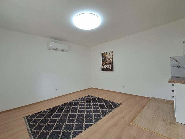Eladó családi ház, Budapesten, XV. kerületben 35.9 M Ft