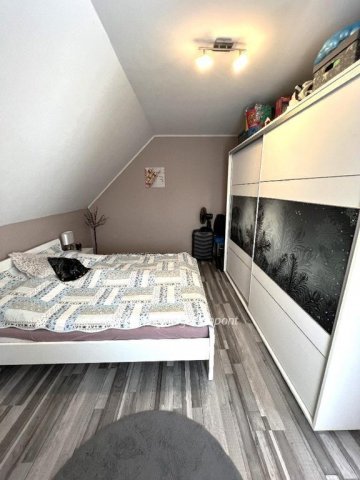 Eladó családi ház, Ráckeresztúron 94.99 M Ft, 5 szobás