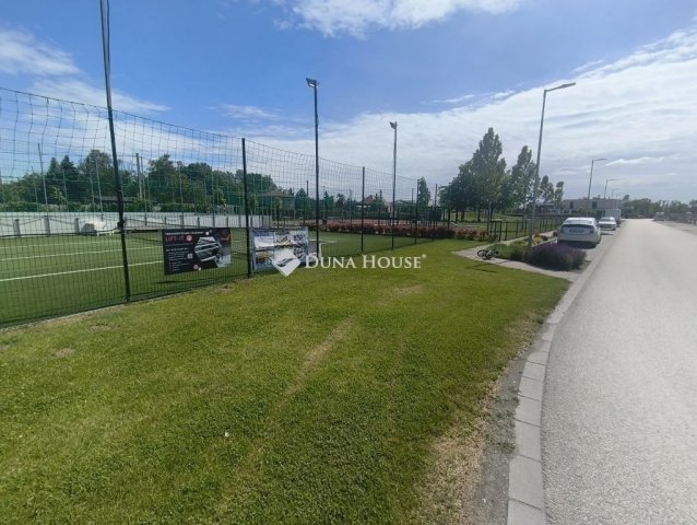 Eladó ikerház, Dunaharasztin 150 M Ft, 4 szobás