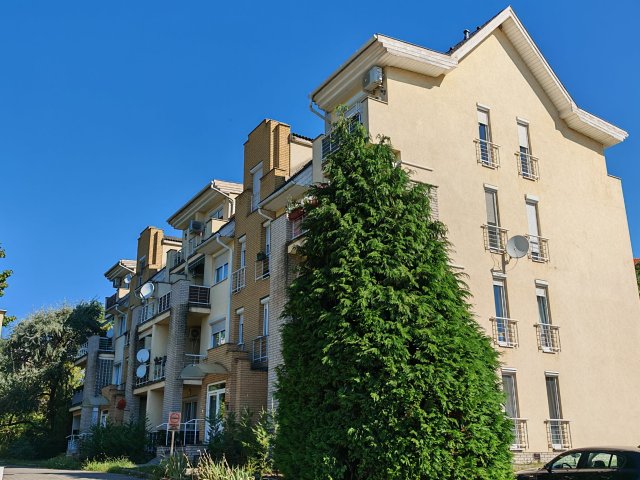 Eladó téglalakás, Ajkán 29.9 M Ft, 1 szobás