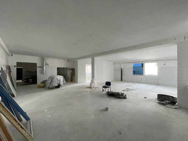 Eladó ipari ingatlan, Pécelen 179.9 M Ft / költözzbe.hu