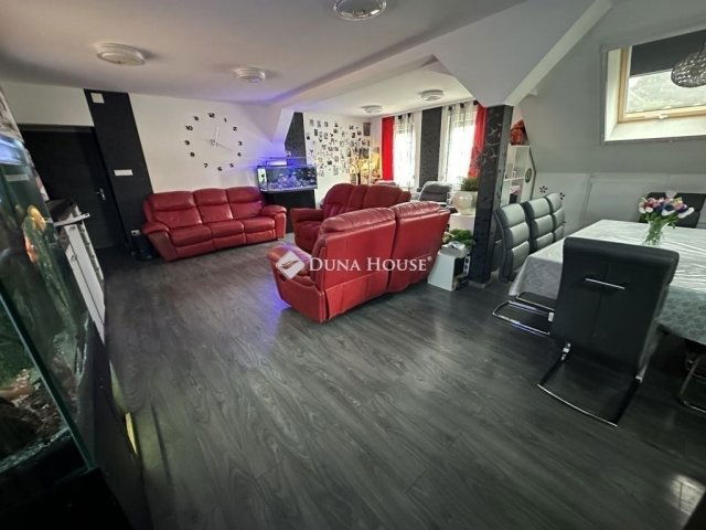 Eladó családi ház, Gyömrőn 189 M Ft, 16 szobás