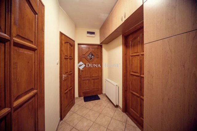 Eladó téglalakás, Dunakeszin 89.9 M Ft, 3 szobás