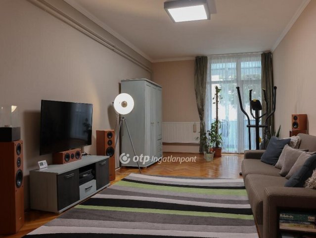 Eladó téglalakás, Nyíregyházán 70 M Ft, 2 szobás