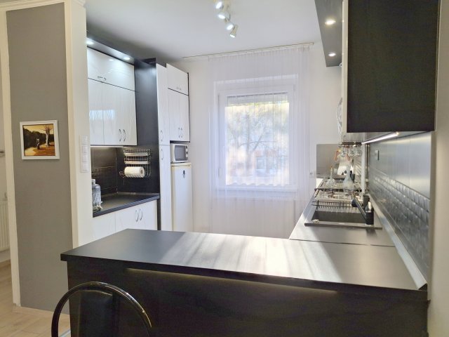 Eladó sorház, Nyíregyházán 94.9 M Ft, 6 szobás