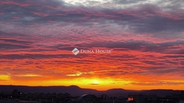 Eladó panellakás, Budapesten, X. kerületben 89.9 M Ft, 3 szobás