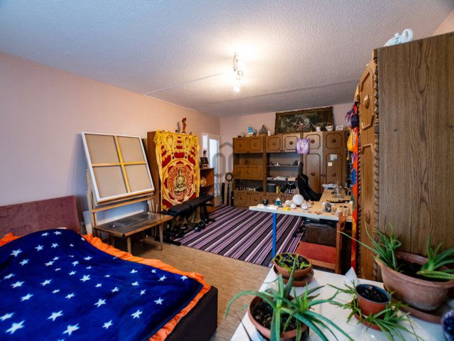 Eladó panellakás, Kecskeméten 41.99 M Ft, 2 szobás