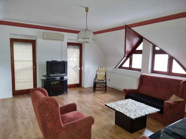 Eladó családi ház, Szentlőrincen 85 M Ft, 3 szobás