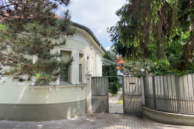 Eladó családi ház, Makón, Béke utcában 115 M Ft, 4 szobás