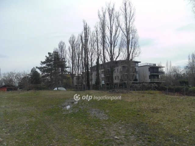 Eladó telek, Budapesten, III. kerületben 600 M Ft