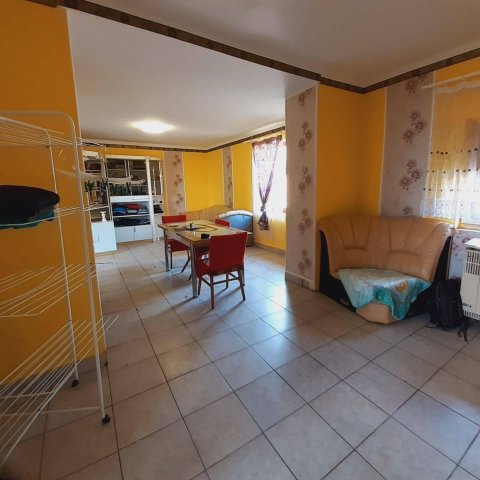 Eladó családi ház, Cserkeszőlőn 14 M Ft, 2 szobás