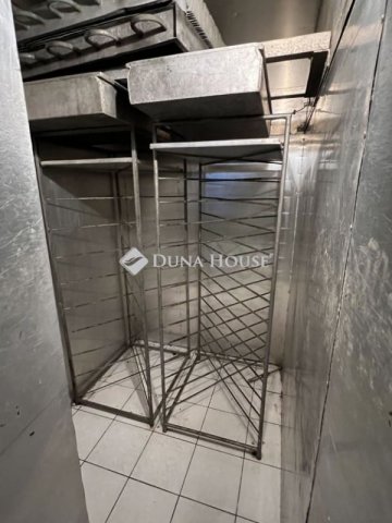 Eladó családi ház, Sárkeresztúron 32 M Ft, 4 szobás