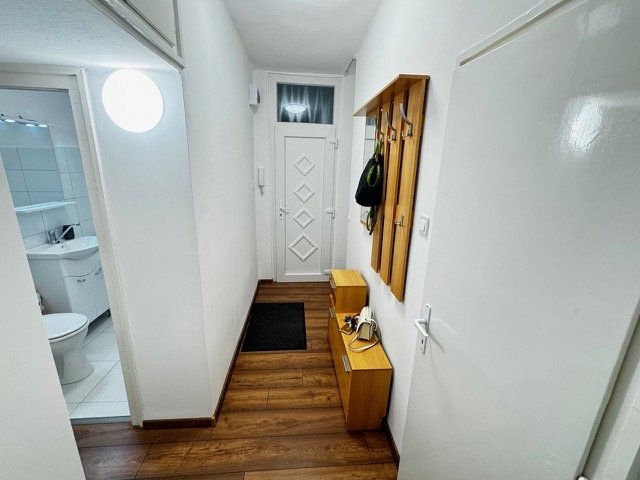 Kiadó téglalakás, albérlet, Győrött 160 E Ft / hó, 1 szobás