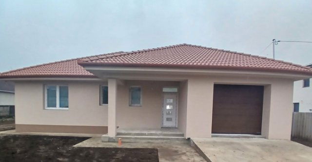 Eladó családi ház, Debrecenben 135 M Ft, 4 szobás