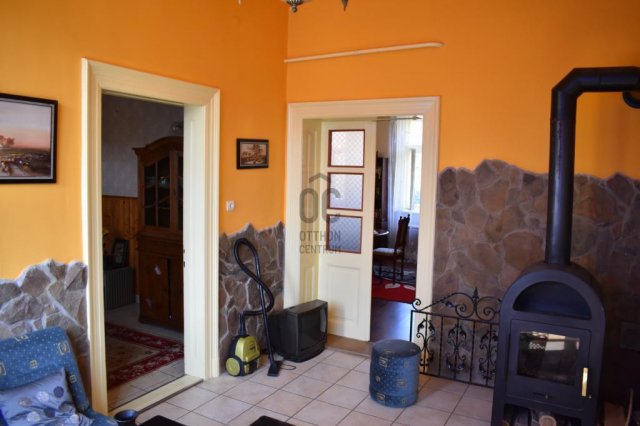 Eladó családi ház, Abonyban 30.49 M Ft, 2 szobás