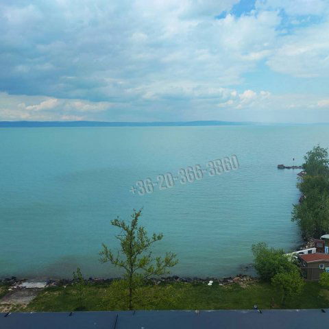 Eladó téglalakás, Siófokon 88.61 M Ft, 2 szobás