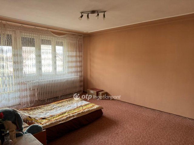 Eladó családi ház, Demecseren 31.375 M Ft, 5 szobás