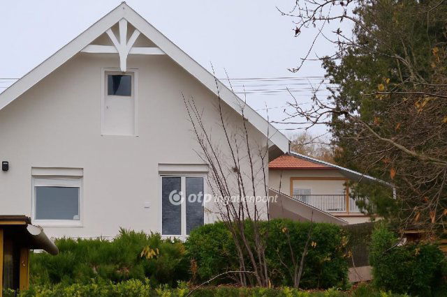 Eladó családi ház, Szigetszentmiklóson 89.5 M Ft, 2+1 szobás