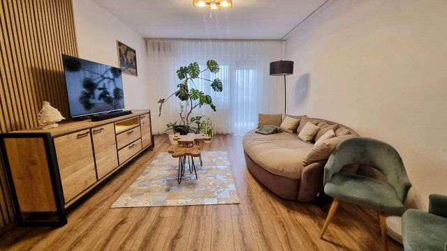 Eladó téglalakás, Nyíregyházán 72 M Ft, 2 szobás