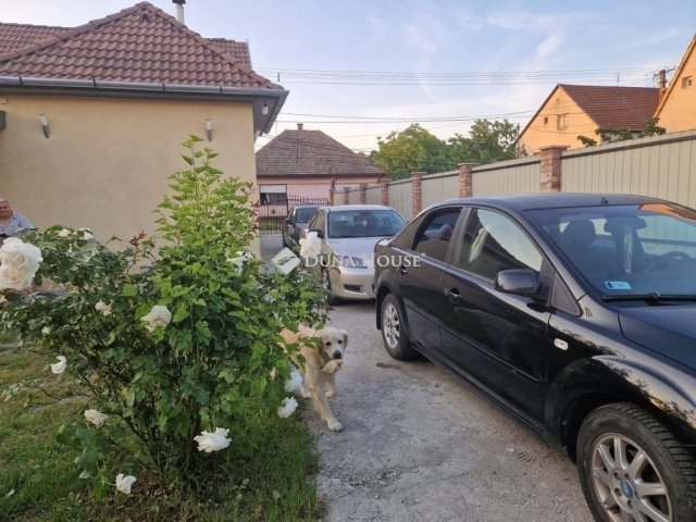 Eladó családi ház, Aszódon 100 M Ft, 6 szobás