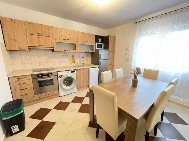 Kiadó panellakás, albérlet, Pakson 150 E Ft / hó, 2 szobás