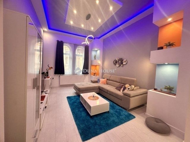 Eladó téglalakás, Budapesten, VII. kerületben 102 M Ft, 2 szobás