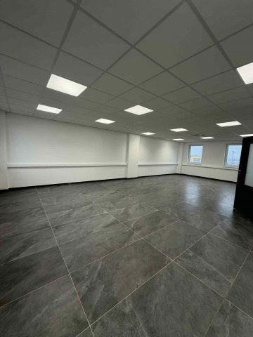 Kiadó iroda, Szombathelyen 235 E Ft / hó, 1 szobás