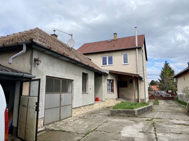 Eladó családi ház, Heréden 52.9 M Ft, 6 szobás