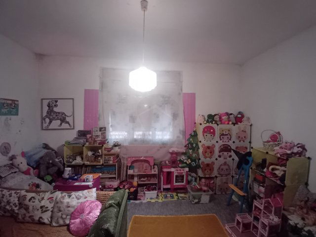 Eladó családi ház, Turán 29.9 M Ft, 3 szobás