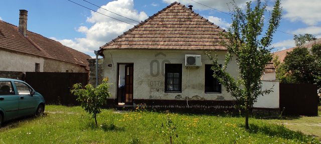 Eladó családi ház, Bakonyjákón 22 M Ft, 2 szobás