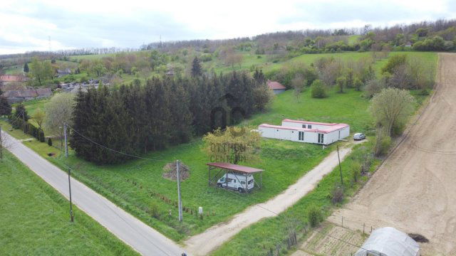 Eladó családi ház, Tilajon 48.329 M Ft, 5 szobás