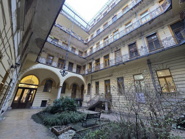 Eladó téglalakás, Budapesten, IX. kerületben 175 M Ft, 5 szobás