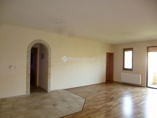 Kiadó téglalakás, albérlet, Kecskeméten 230 E Ft / hó