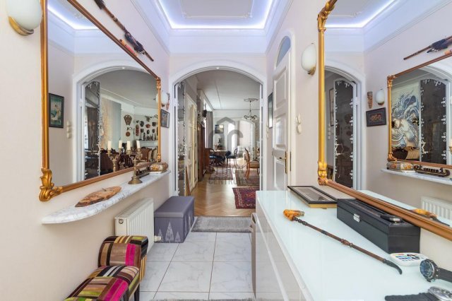 Eladó téglalakás, Budapesten, XI. kerületben 175 M Ft, 3 szobás