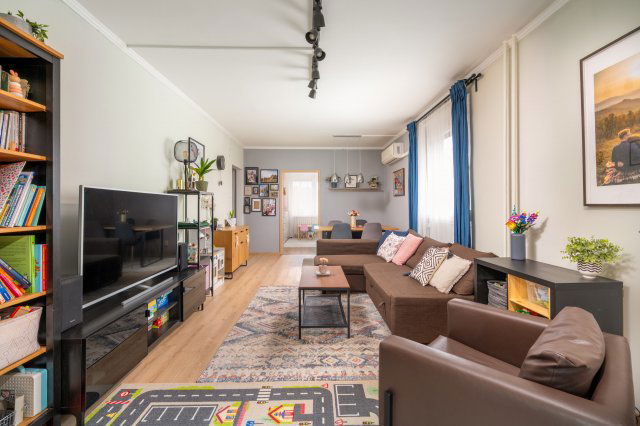 Eladó panellakás, Budapesten, XV. kerületben, Nyírpalota úton