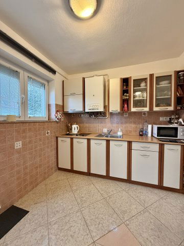 Eladó téglalakás, Balatonfüreden 89.9 M Ft, 2+1 szobás