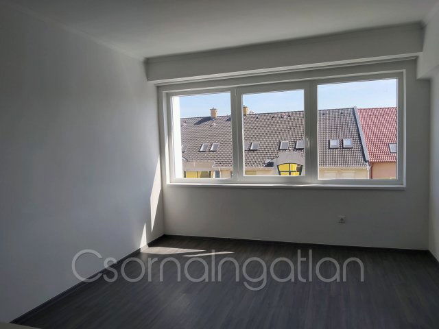 Kiadó téglalakás, albérlet, Kapuváron 124 E Ft / hó, 2 szobás