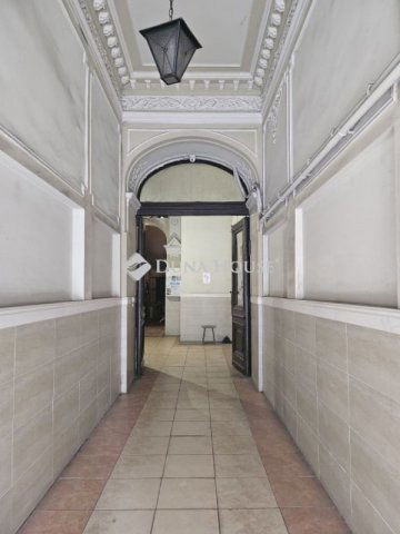 Eladó téglalakás, Budapesten, V. kerületben 99 M Ft, 3 szobás