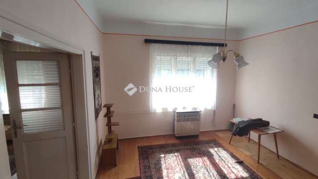 Eladó családi ház, Zsámbokon, Turai úton 28 M Ft, 3 szobás