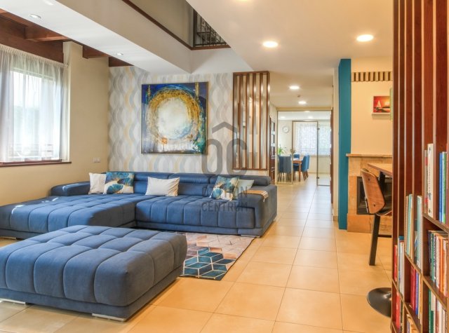 Eladó családi ház, Budapesten, XVI. kerületben 272.9 M Ft