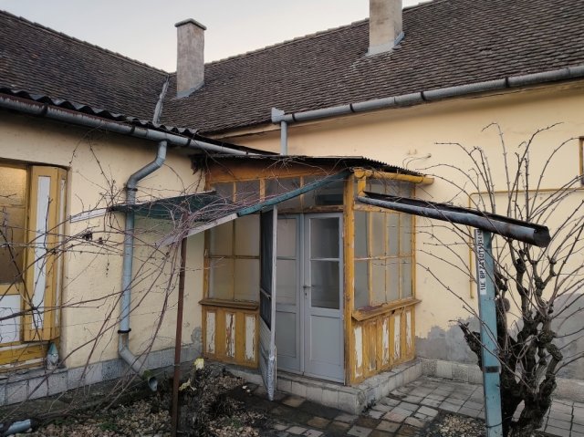 Eladó családi ház, Debrecenben 85 M Ft, 4 szobás