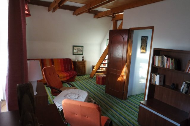 Eladó családi ház, Kiskunlacházán 102 M Ft, 7 szobás