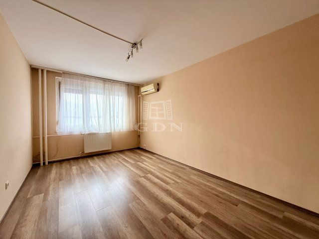 Eladó panellakás, Budapesten, III. kerületben 68 M Ft, 2 szobás