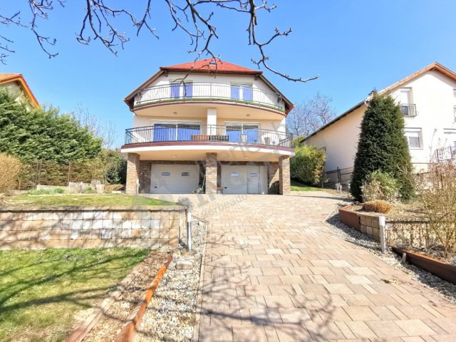 Kiadó családi ház, albérlet, III. kerületben, Éden utcában