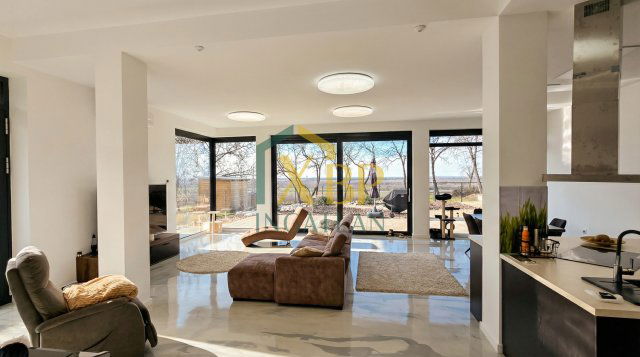 Eladó családi ház, Budapesten, XVII. kerületben, Irsa utcában